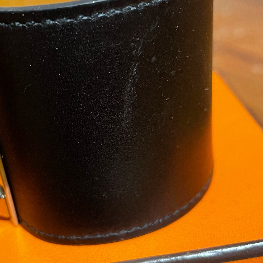 HERMÈS adjustable leather cuff - Picture 3 of 3